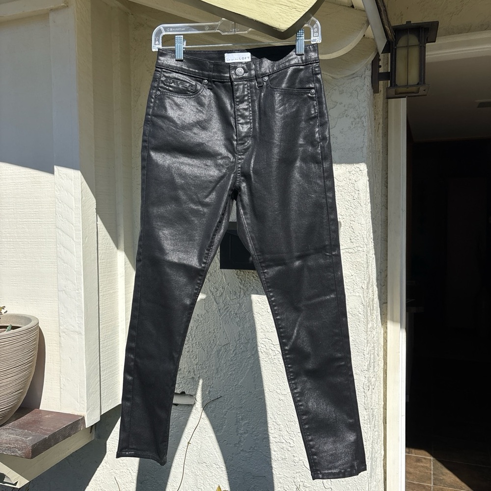 LOFT Black faux leather skinny capri pants